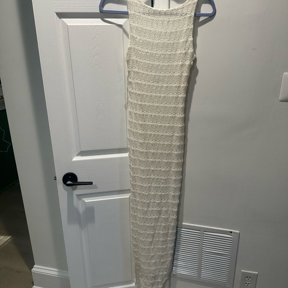 Elegant Cream Sleeveless Dress